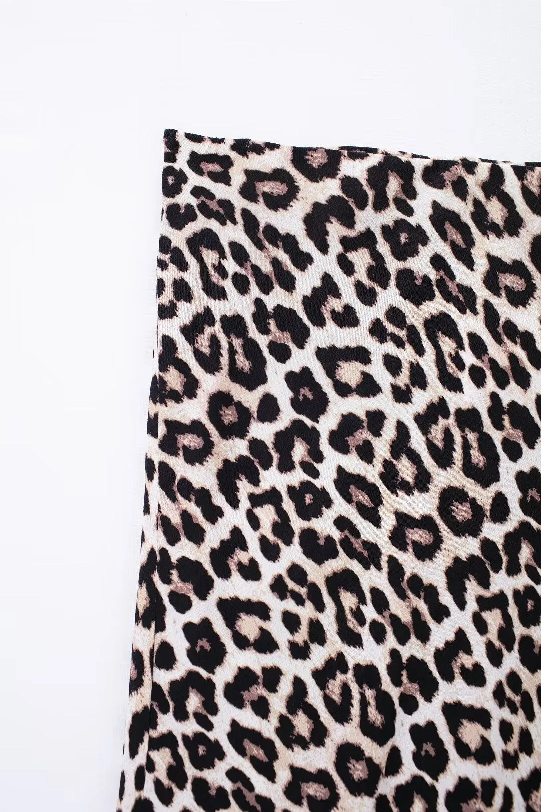 Farryn Leopard Print Midi Skirt