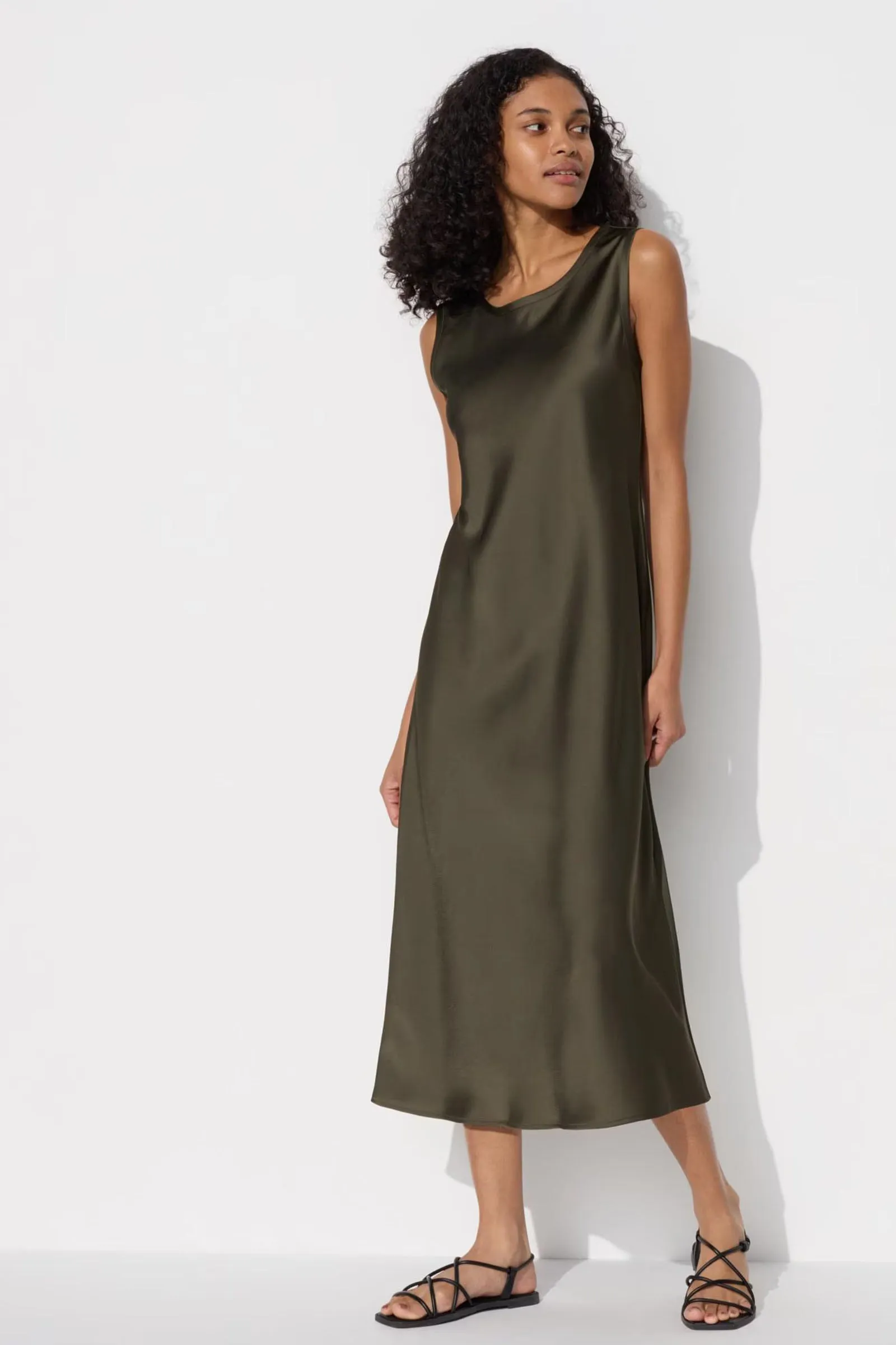 Satin Dress (Sleeveless)